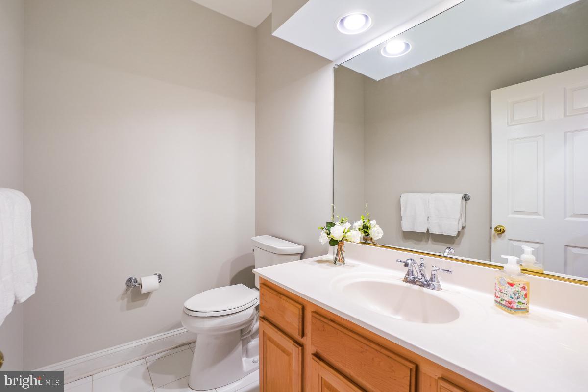 Columbia, Maryland, 21044, United States, 4 Bedrooms Bedrooms, ,3 BathroomsBathrooms,Residential,Active,1913962
