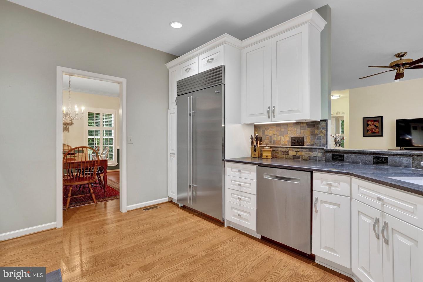 Lorton, Virginia, 22079, United States, 4 Bedrooms Bedrooms, ,4 BathroomsBathrooms,Residential,Active,2045767