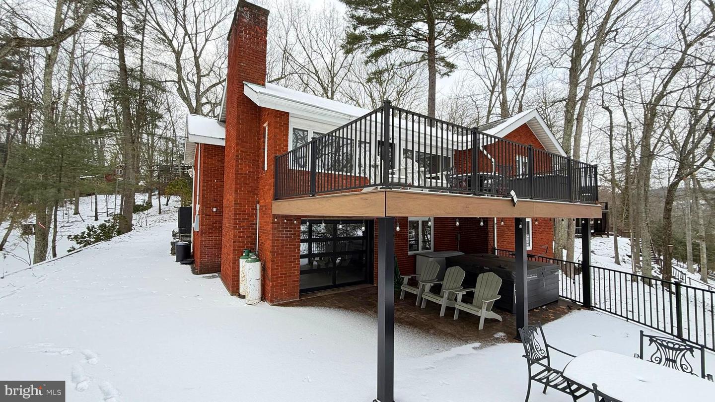 Lakeville, Pennsylvania, 18438, United States, 4 Bedrooms Bedrooms, ,2 BathroomsBathrooms,Residential,Active,2007650