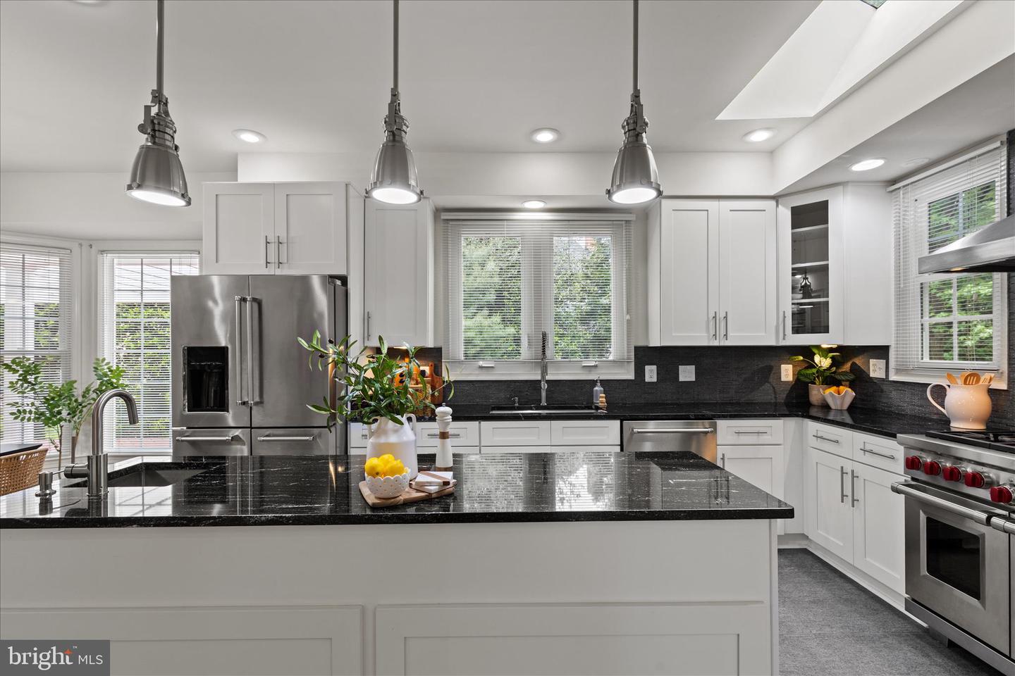 Centreville, Virginia, 20121, United States, 4 Bedrooms Bedrooms, ,3 BathroomsBathrooms,Residential,Contingent,2045785