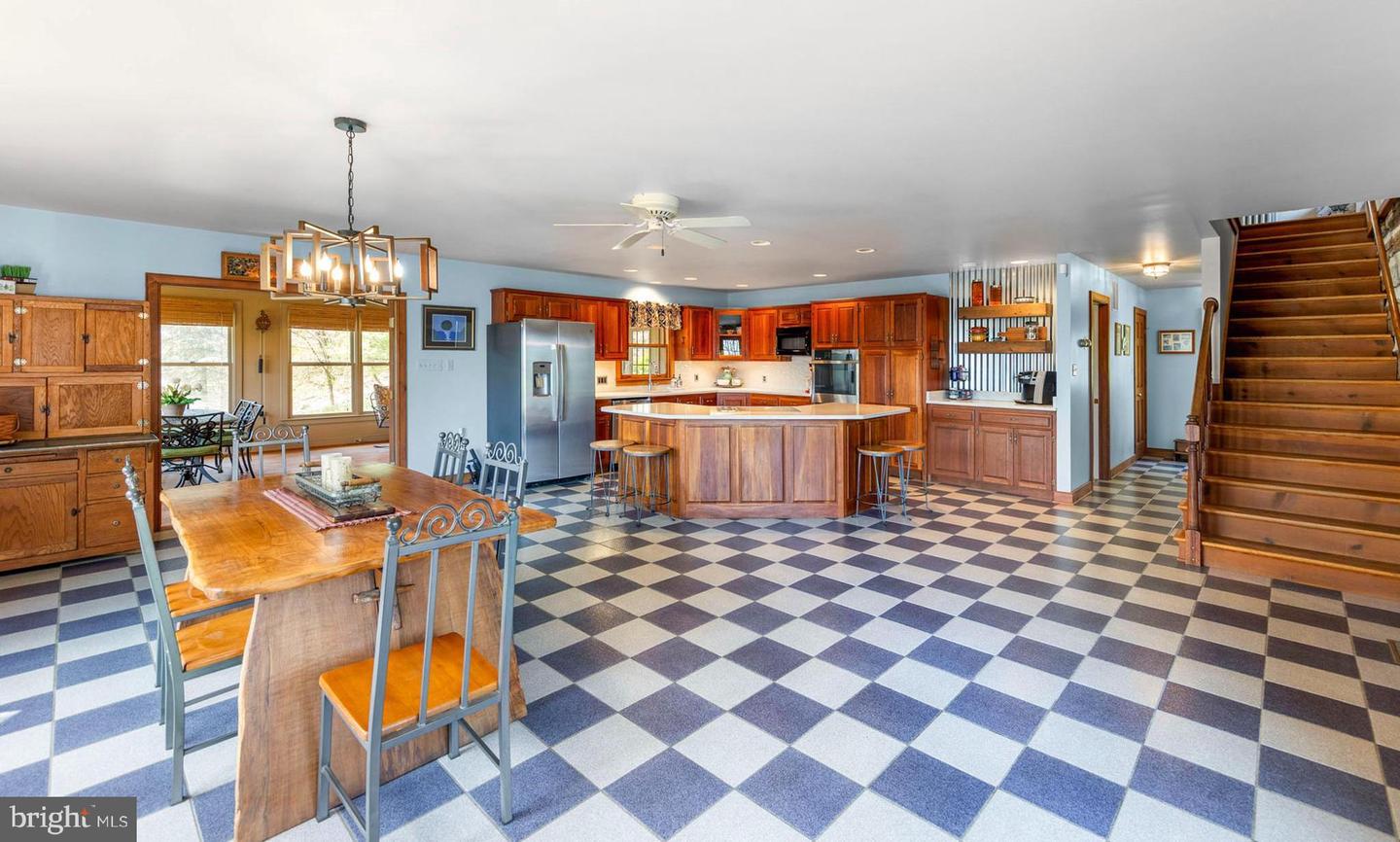 Winchester, Virginia, 22602, United States, 4 Bedrooms Bedrooms, ,4 BathroomsBathrooms,Residential,Active,1771431