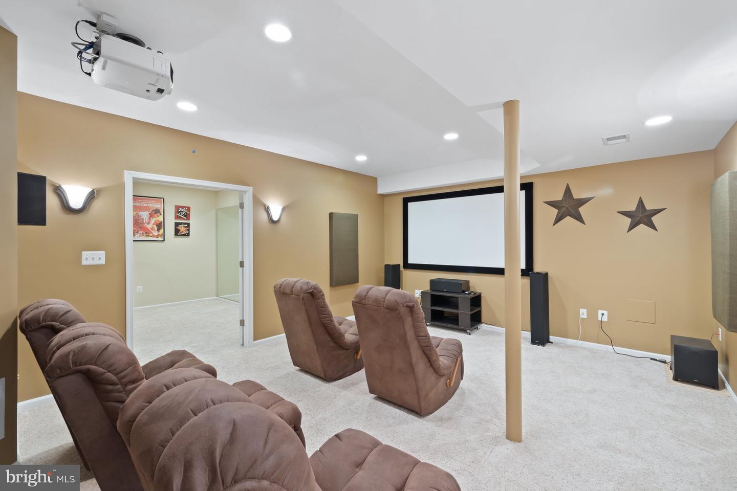 Rockville, Maryland, 20850, United States, 5 Bedrooms Bedrooms, ,6 BathroomsBathrooms,Residential,Active,1941388