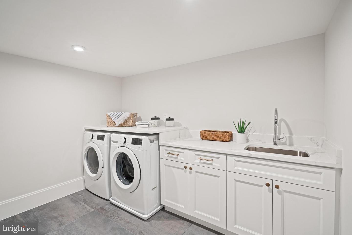 Washington, District Of Columbia, 20016, United States, 6 Bedrooms Bedrooms, ,8 BathroomsBathrooms,Residential,Active,1934802