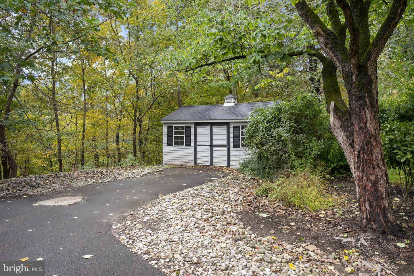 Sellersville, Pennsylvania, 18960, United States, 10 Bedrooms Bedrooms, ,7 BathroomsBathrooms,Residential,Active,1965847