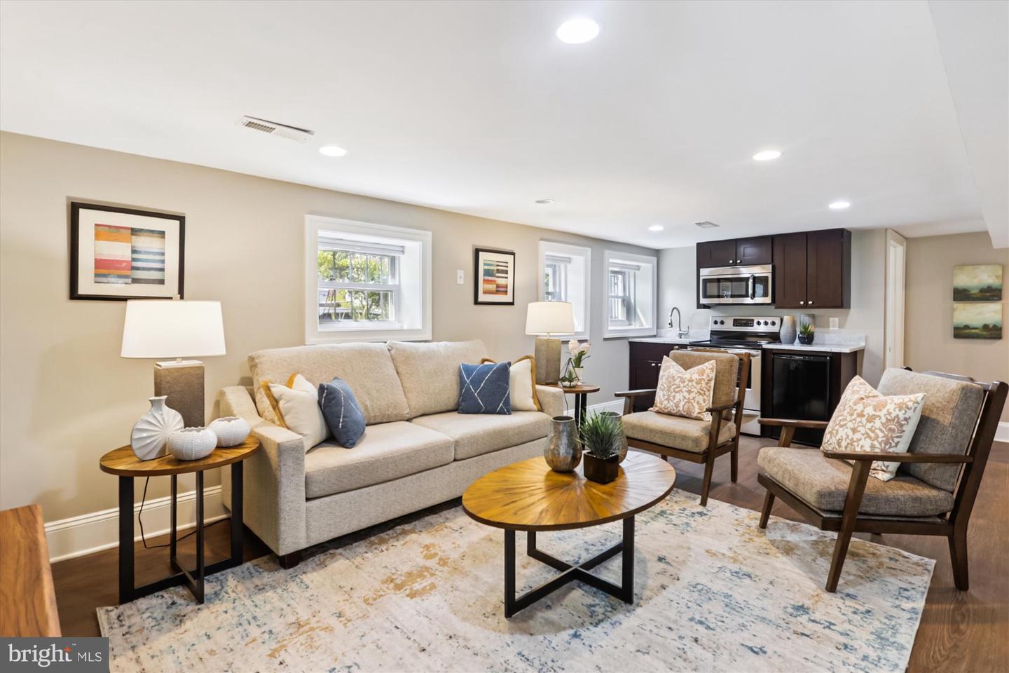 Washington, District Of Columbia, 20011, United States, 4 Bedrooms Bedrooms, ,4 BathroomsBathrooms,Residential,Active,1936099