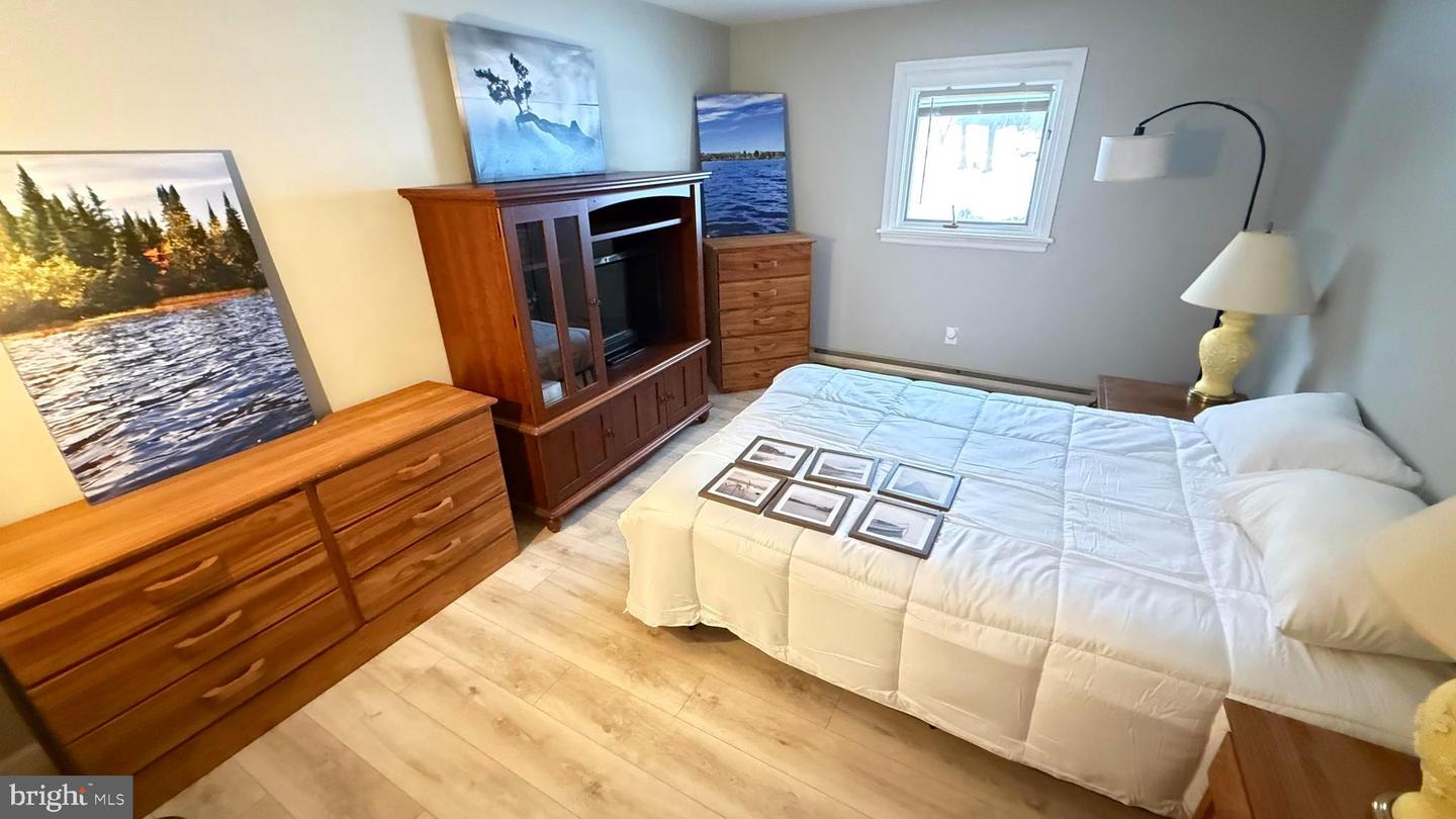 Lakeville, Pennsylvania, 18438, United States, 4 Bedrooms Bedrooms, ,2 BathroomsBathrooms,Residential,Active,2007650