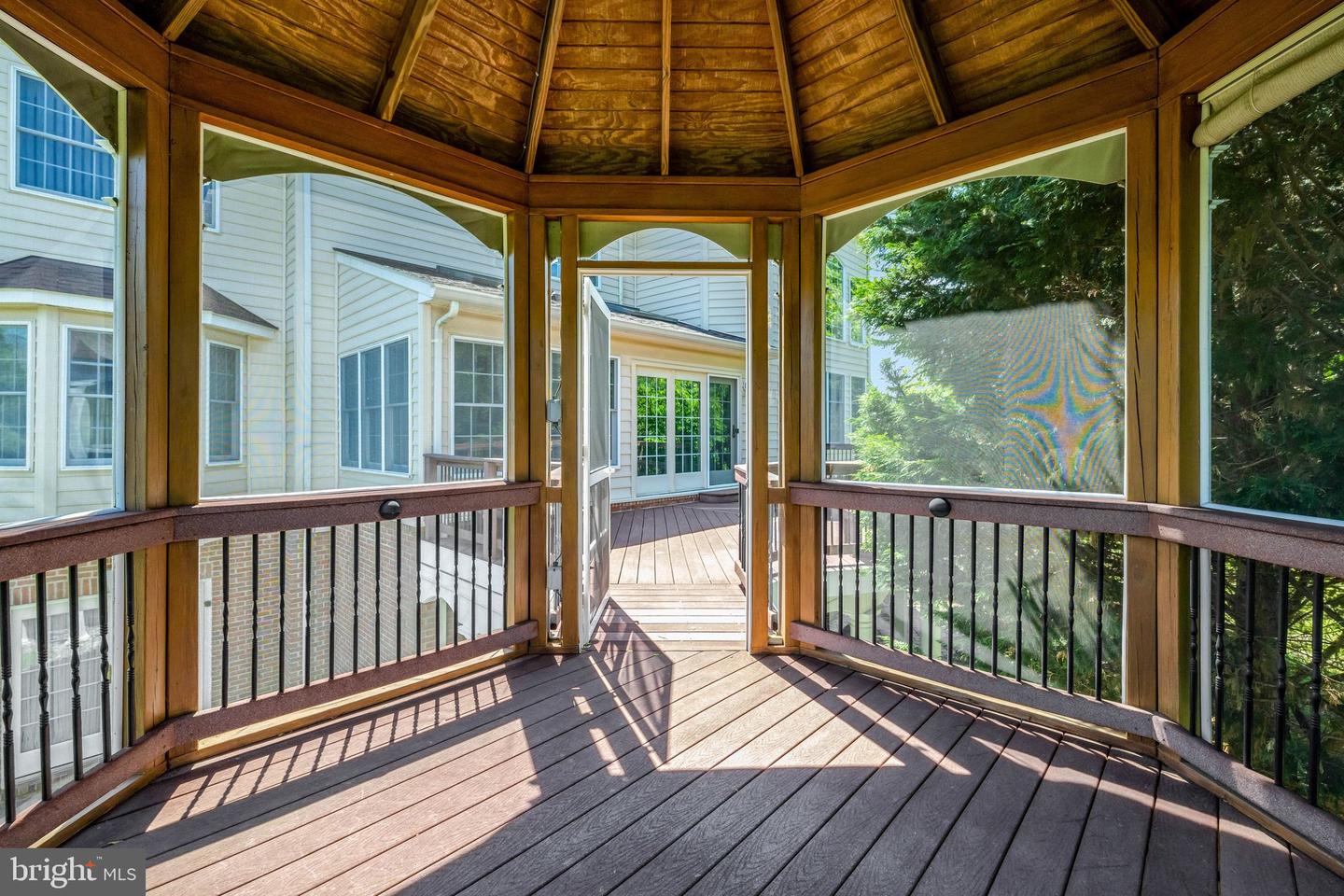 Leesburg, Virginia, 20175, United States, 5 Bedrooms Bedrooms, ,5 BathroomsBathrooms,Residential,Active,2021689