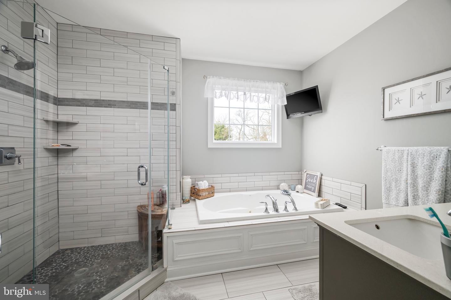 Pine Beach, New Jersey, 08741, United States, 4 Bedrooms Bedrooms, ,4 BathroomsBathrooms,Residential,Active,2028226