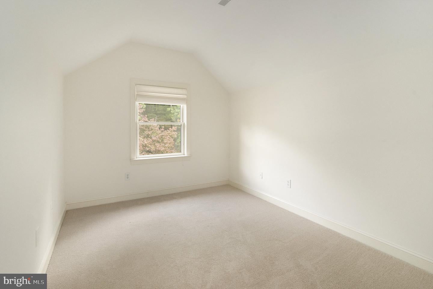 Sellersville, Pennsylvania, 18960, United States, 10 Bedrooms Bedrooms, ,7 BathroomsBathrooms,Residential,Active,1965847