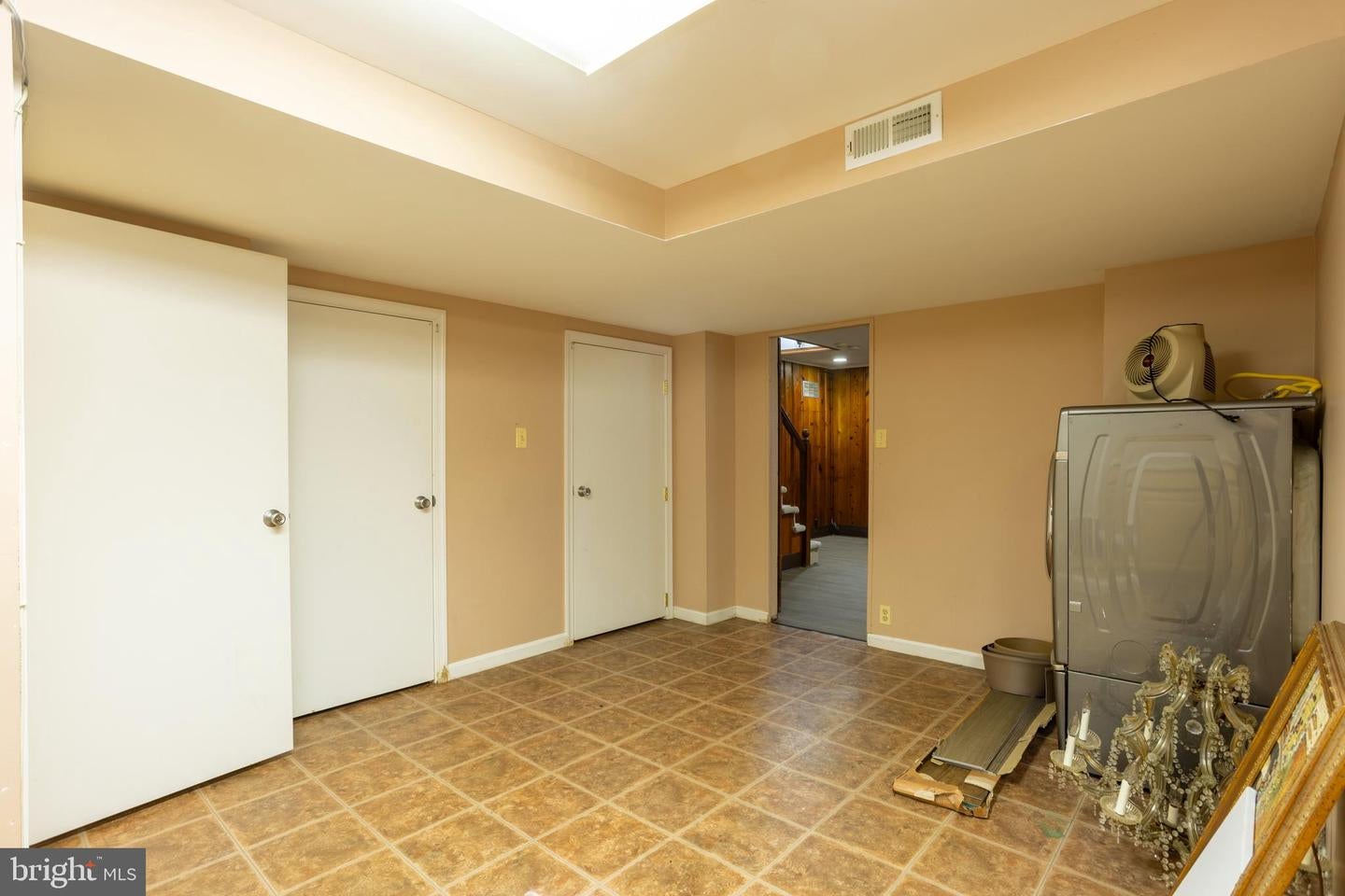 Baltimore, Maryland, 21215, United States, 6 Bedrooms Bedrooms, ,6 BathroomsBathrooms,Residential,Active,1985862