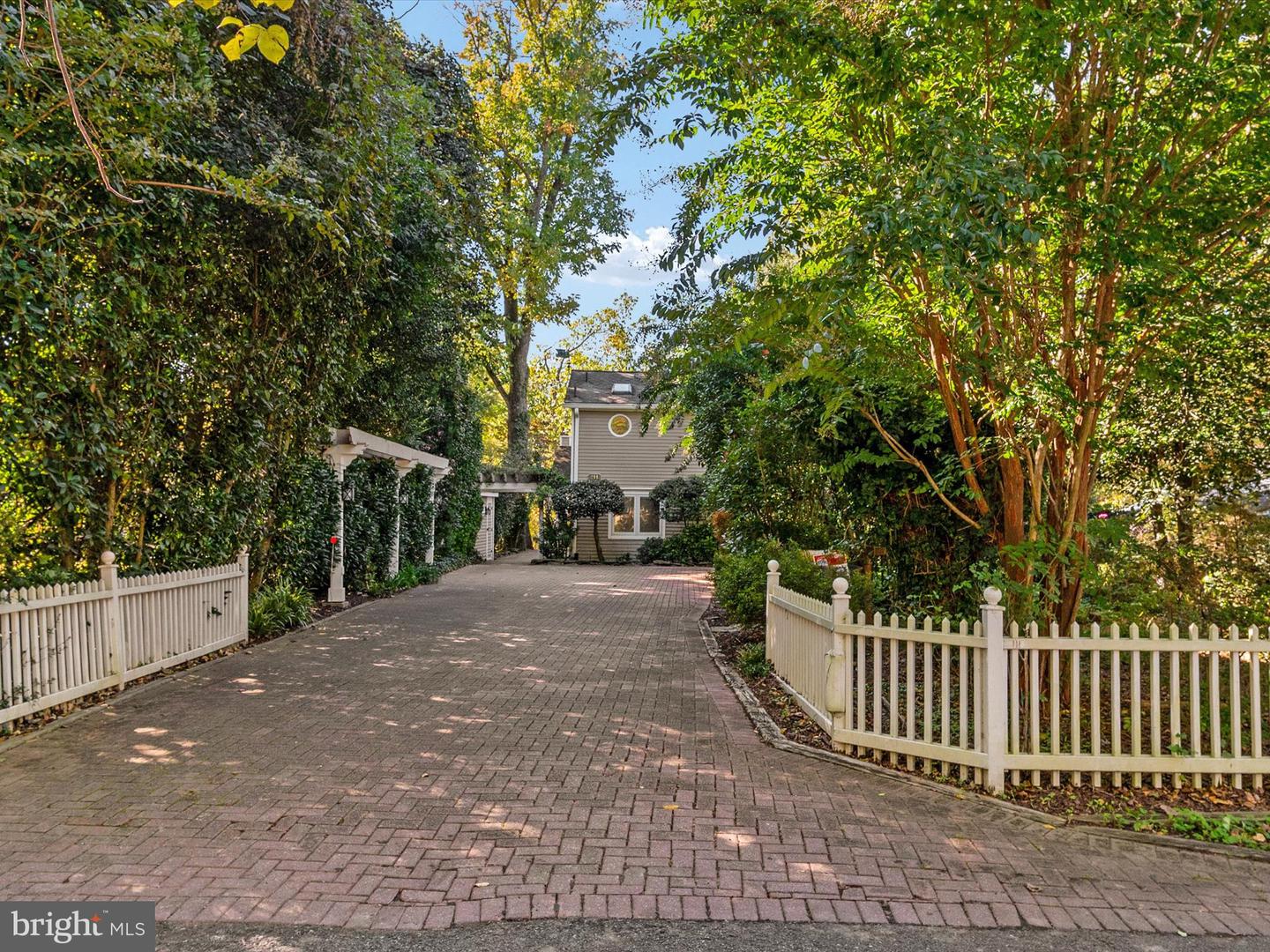 Edgewater, Maryland, 21037, United States, 3 Bedrooms Bedrooms, ,4 BathroomsBathrooms,Residential,Active,1965993