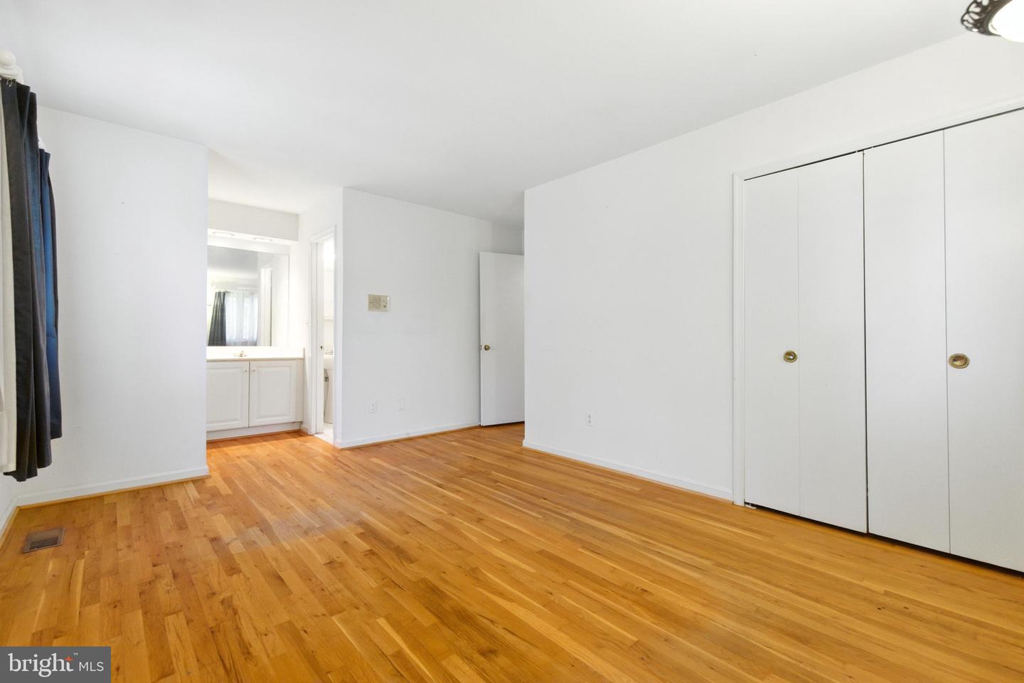 Mclean, Virginia, 22101, United States, 5 Bedrooms Bedrooms, ,3 BathroomsBathrooms,Residential,Active,1929396