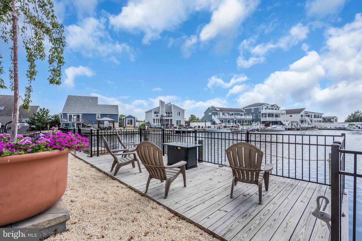 Manahawkin, New Jersey, 08050, United States, 4 Bedrooms Bedrooms, ,2 BathroomsBathrooms,Residential,Active,1919073