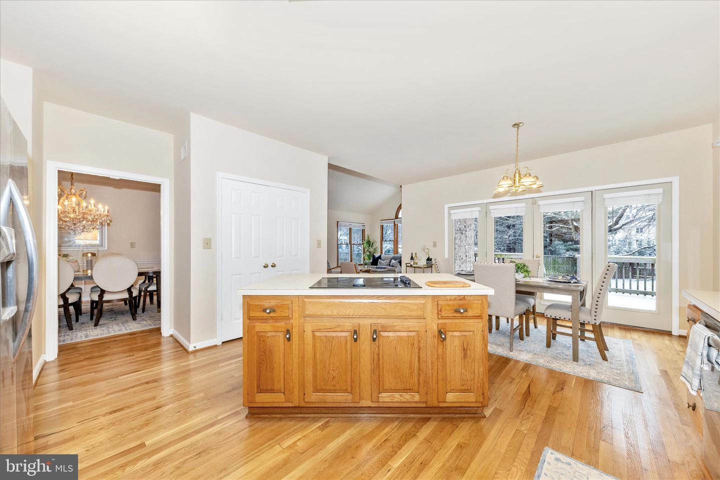 Potomac, Maryland, 20854, United States, 4 Bedrooms Bedrooms, ,5 BathroomsBathrooms,Residential,Active,2002617