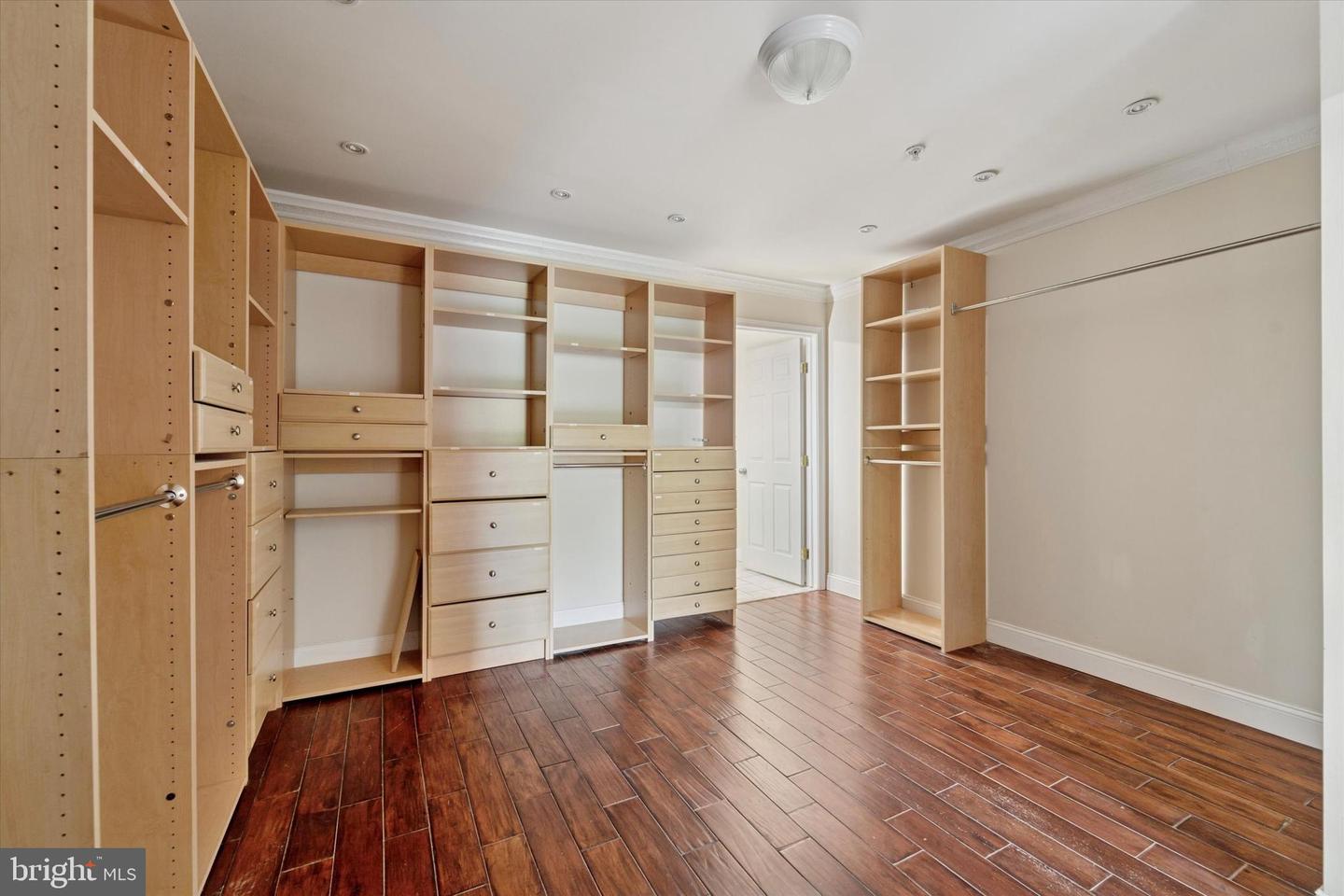 Newtown Square, Pennsylvania, 19073, United States, 5 Bedrooms Bedrooms, ,7 BathroomsBathrooms,Residential,Active,1820371