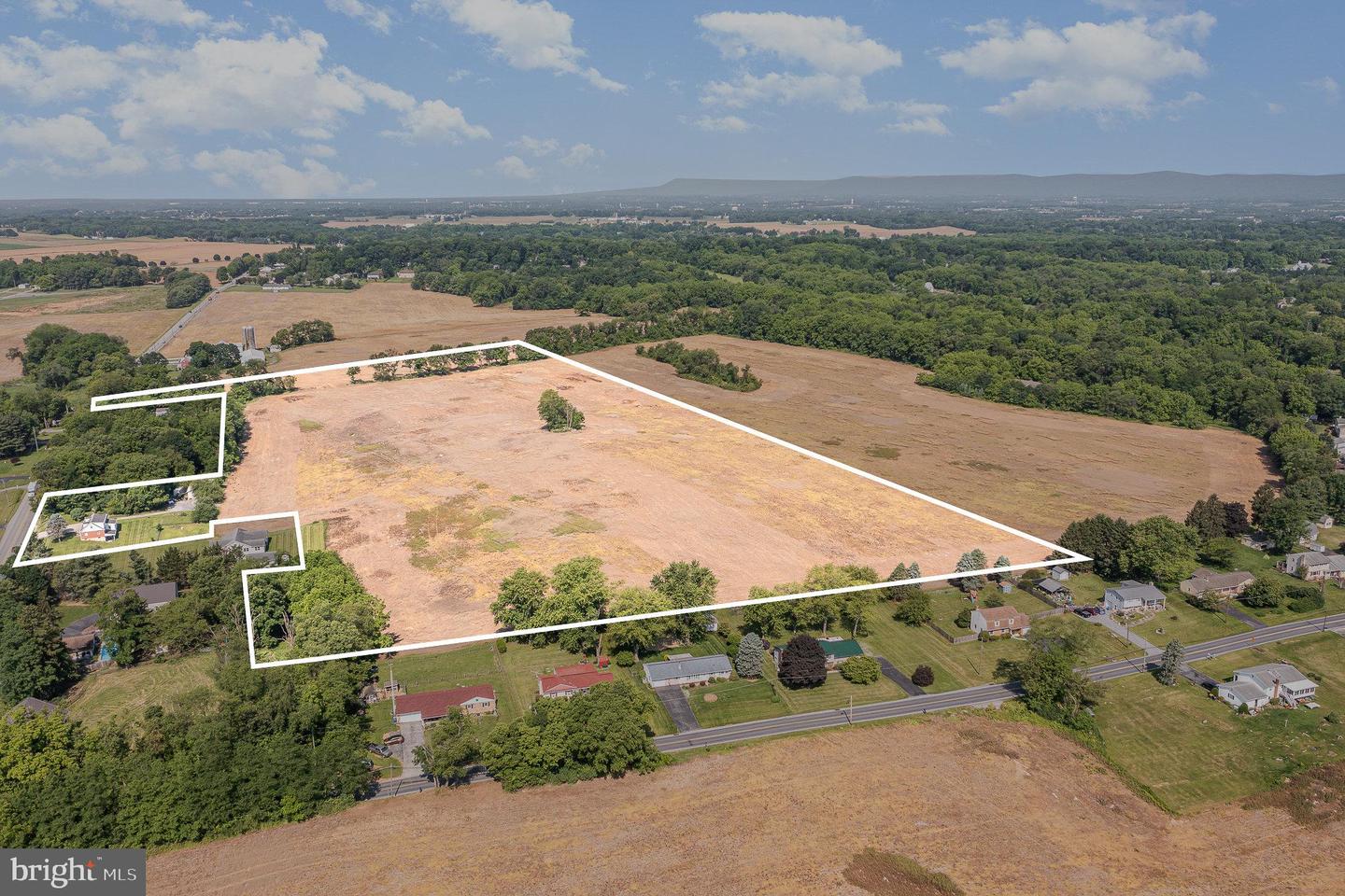 Carlisle, Pennsylvania, 17015, United States, 3 Bedrooms Bedrooms, ,2 BathroomsBathrooms,Residential,Active,1852676