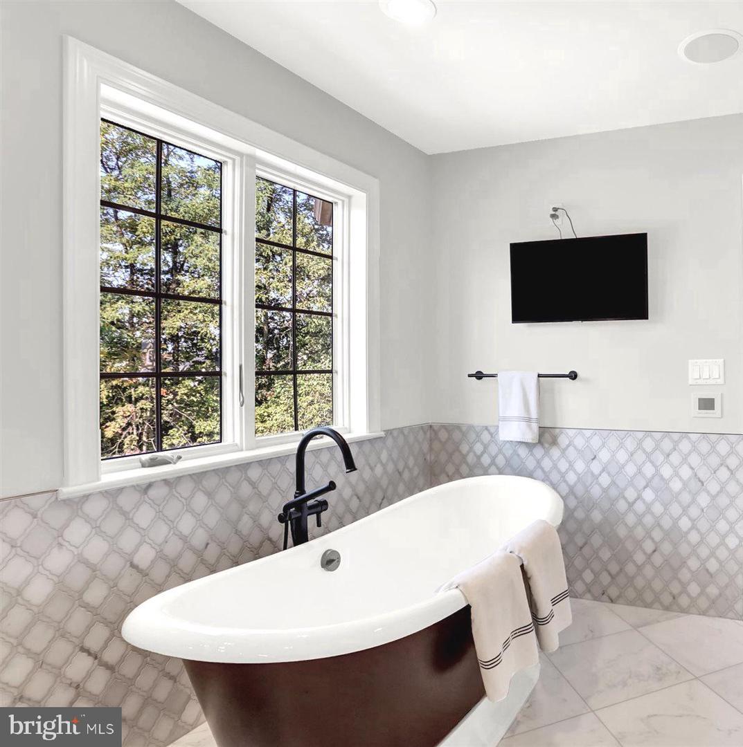 Mechanicsburg, Pennsylvania, 17050, United States, 4 Bedrooms Bedrooms, ,6 BathroomsBathrooms,Residential,Active,1941336