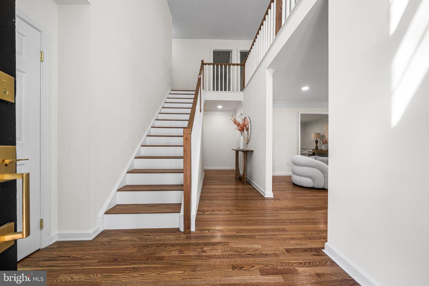 Clifton, Virginia, 20124, United States, 4 Bedrooms Bedrooms, ,4 BathroomsBathrooms,Residential,Active,2041351