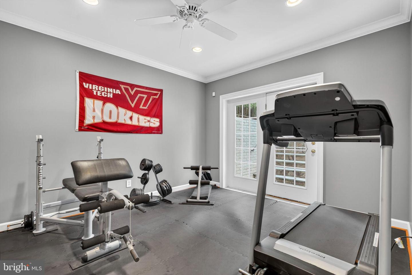 Aldie, Virginia, 20105, United States, 5 Bedrooms Bedrooms, ,5 BathroomsBathrooms,Residential,Active,2010541