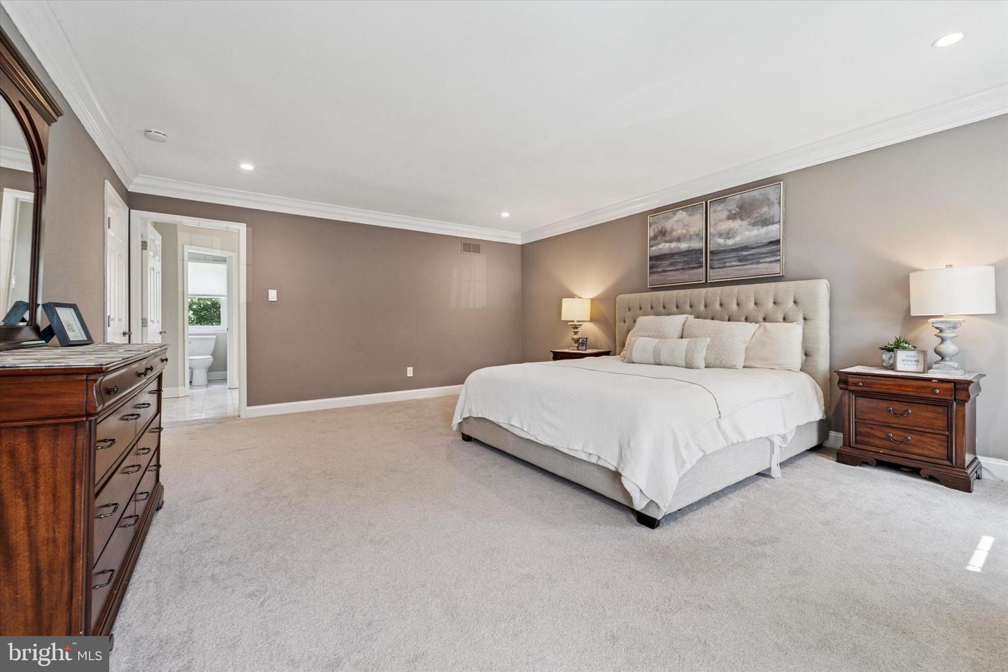 Broomall, Pennsylvania, 19008, United States, 4 Bedrooms Bedrooms, ,3 BathroomsBathrooms,Residential,Active,1934780