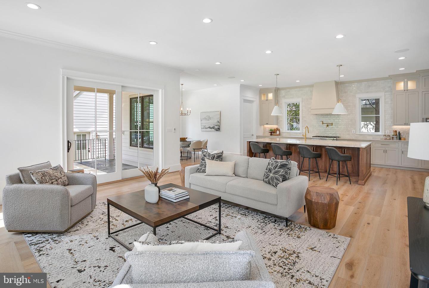 Arlington, Virginia, 22201, United States, 7 Bedrooms Bedrooms, ,8 BathroomsBathrooms,Residential,Active,1944105