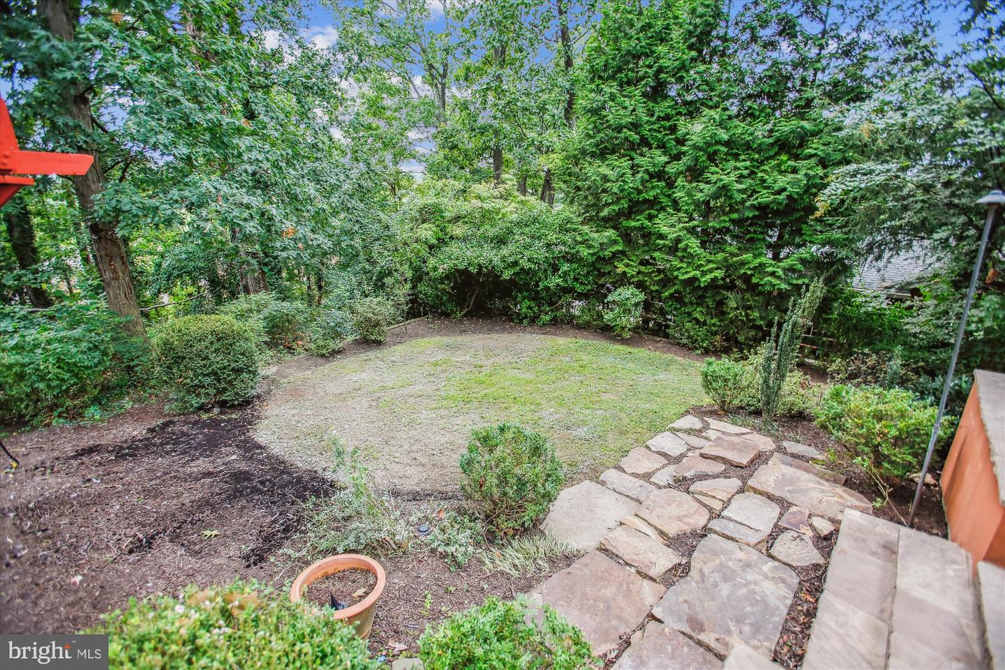Arlington, Virginia, 22202, United States, 5 Bedrooms Bedrooms, ,3 BathroomsBathrooms,Residential,Active,1926909