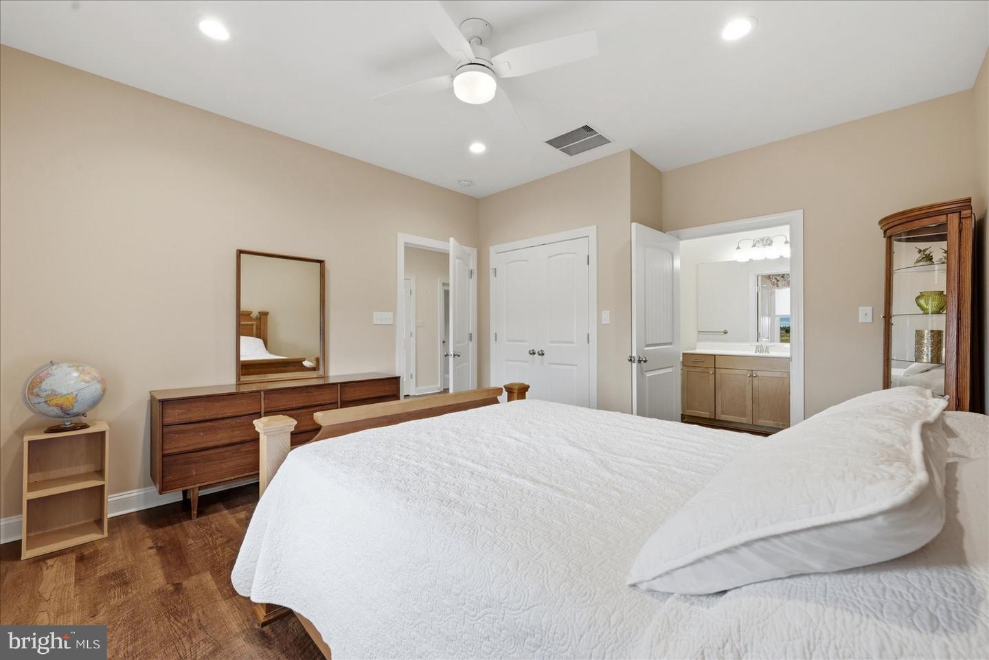 Winchester, Virginia, 22602, United States, 4 Bedrooms Bedrooms, ,4 BathroomsBathrooms,Residential,Active,2025980
