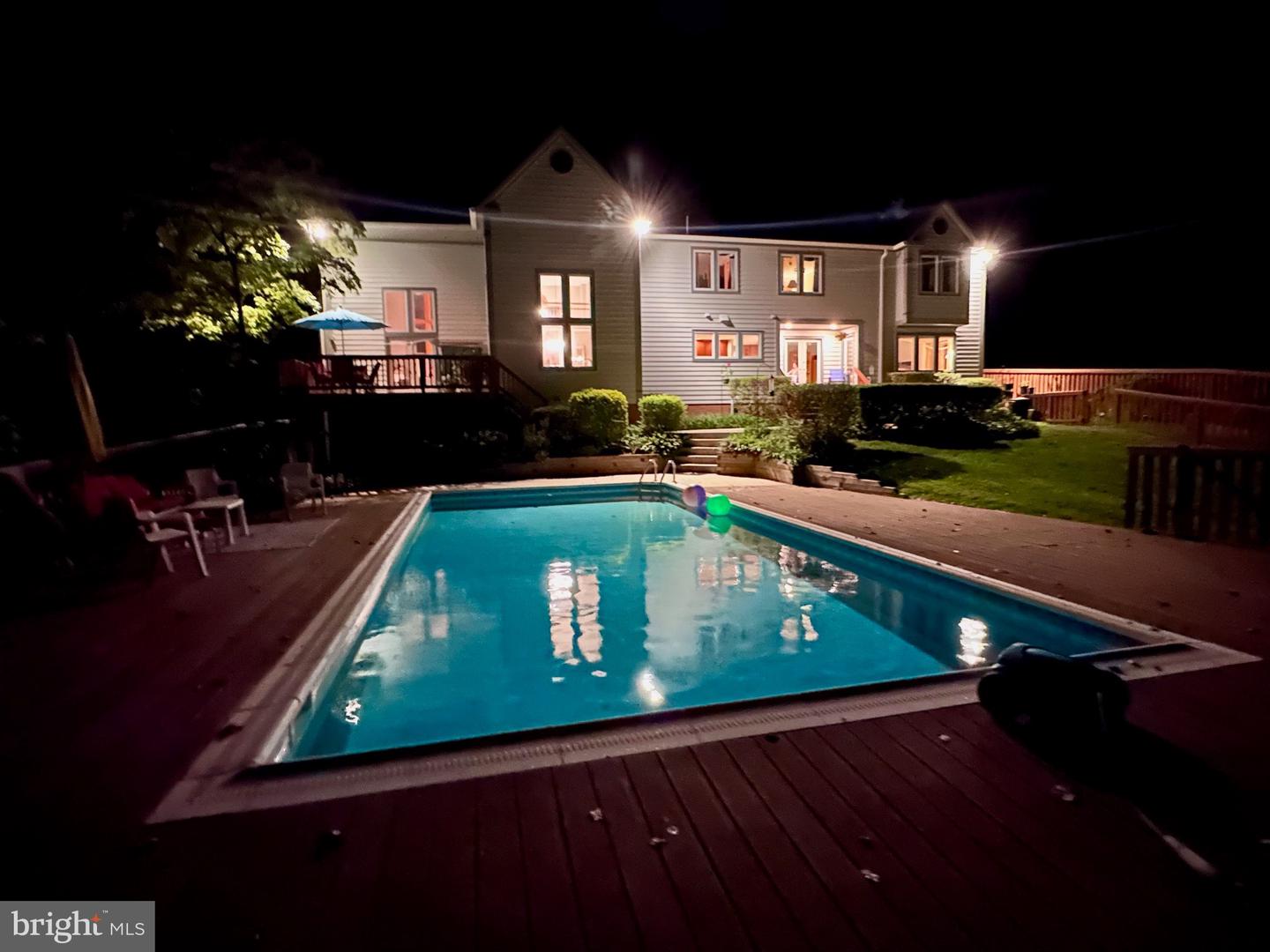 Ellicott City, Maryland, 21042, United States, 5 Bedrooms Bedrooms, ,5 BathroomsBathrooms,Residential,Active,1988714