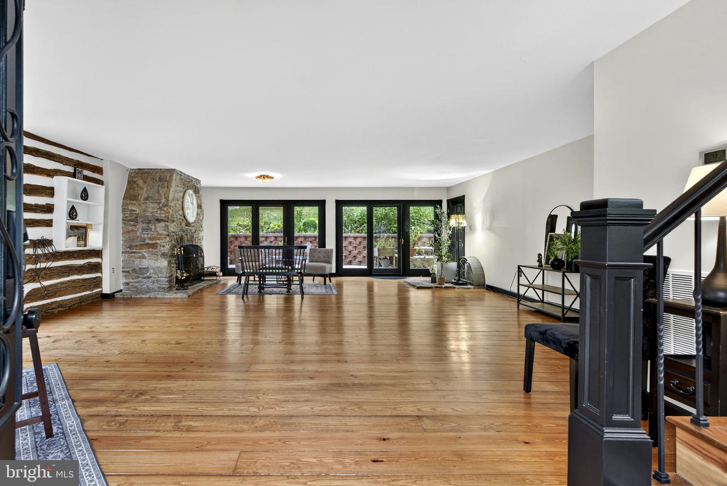 Lovettsville, Virginia, 20180, United States, ,2 BathroomsBathrooms,Residential,Active,1954034