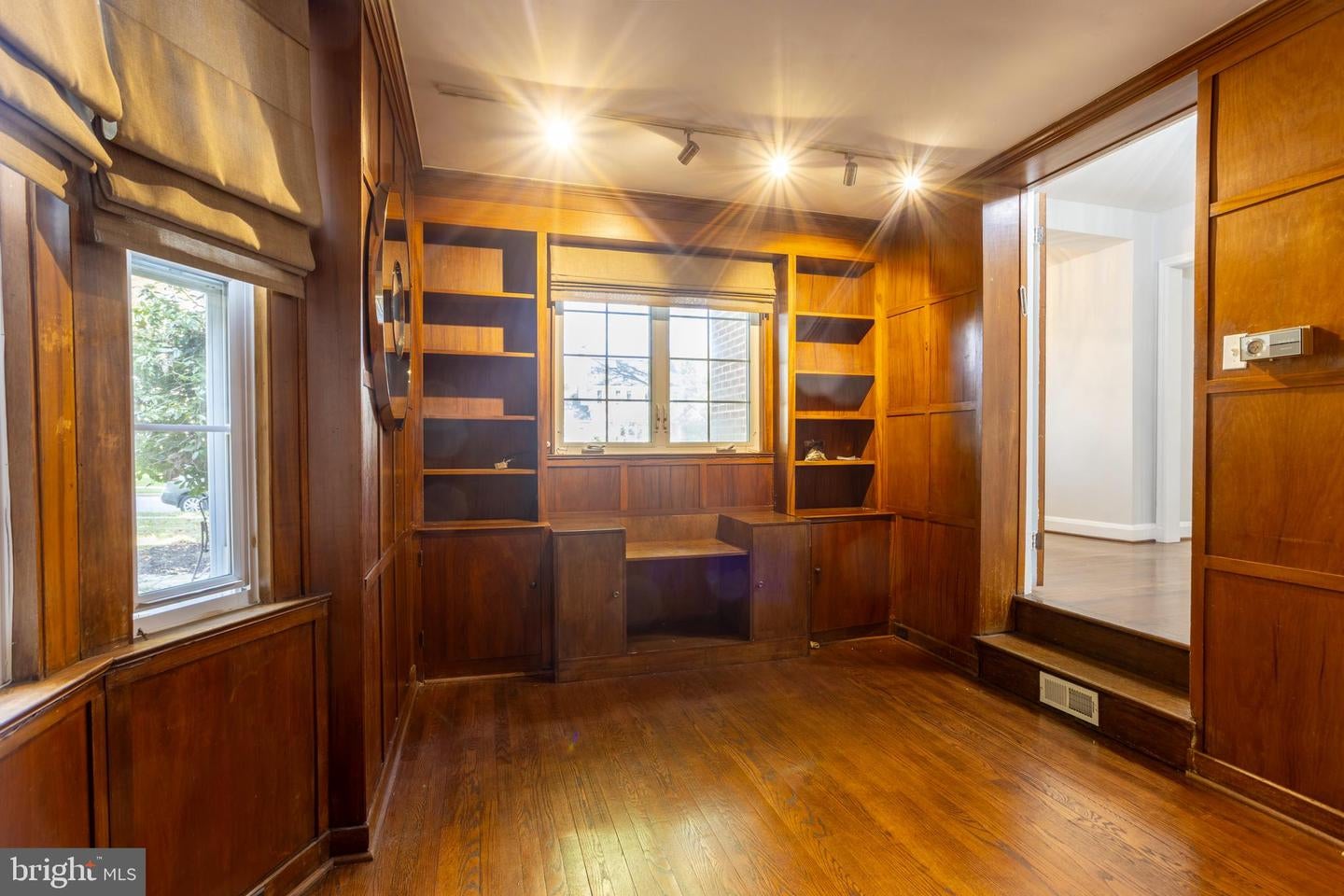 Baltimore, Maryland, 21215, United States, 6 Bedrooms Bedrooms, ,6 BathroomsBathrooms,Residential,Active,1985862