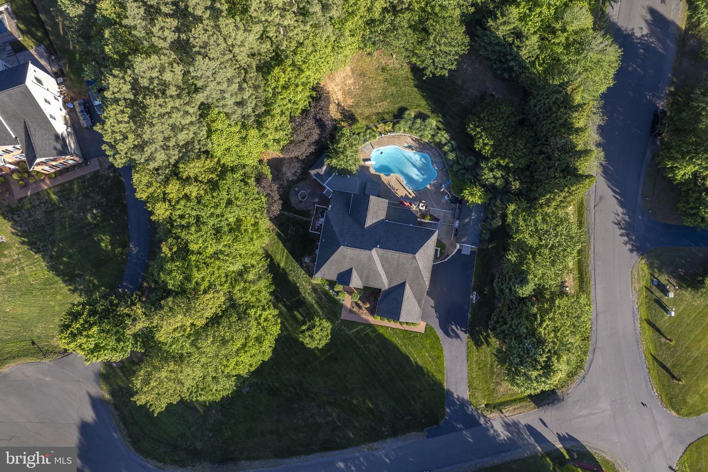 Manassas, Virginia, 20112, United States, 6 Bedrooms Bedrooms, ,5 BathroomsBathrooms,Residential,Active,2052030
