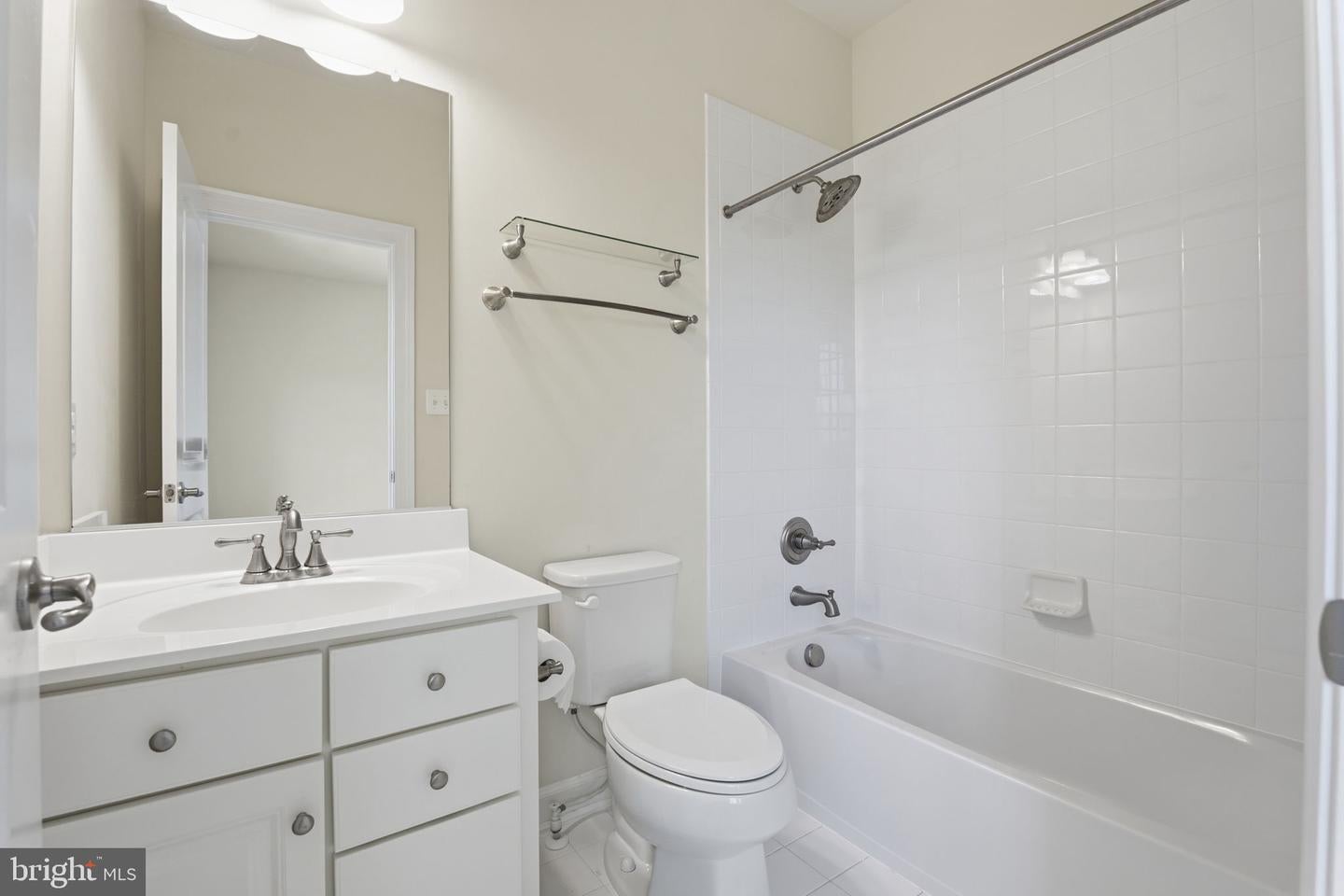 Clarksburg, Maryland, 20871, United States, 5 Bedrooms Bedrooms, ,5 BathroomsBathrooms,Residential,Contingent,2045769
