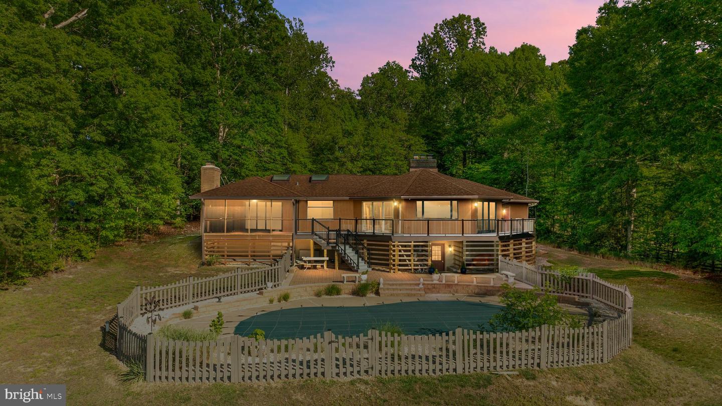 Stafford, Virginia, 22554, United States, 5 Bedrooms Bedrooms, ,3 BathroomsBathrooms,Residential,Active,2045399