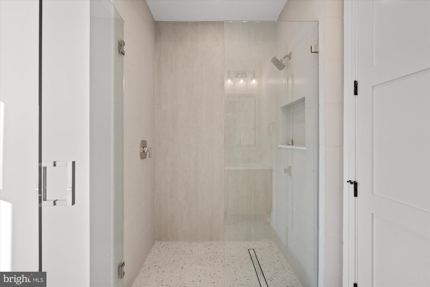 Alexandria, Virginia, 22314, United States, 4 Bedrooms Bedrooms, ,5 BathroomsBathrooms,Residential,Active,1993677