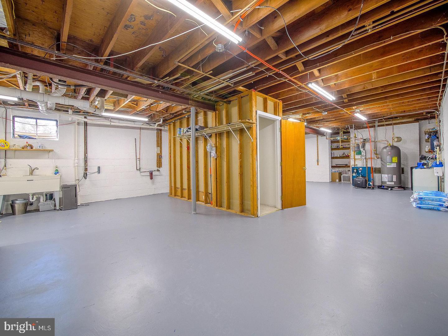 Annapolis, Maryland, 21401, United States, 4 Bedrooms Bedrooms, ,2 BathroomsBathrooms,Residential,Active,2011438