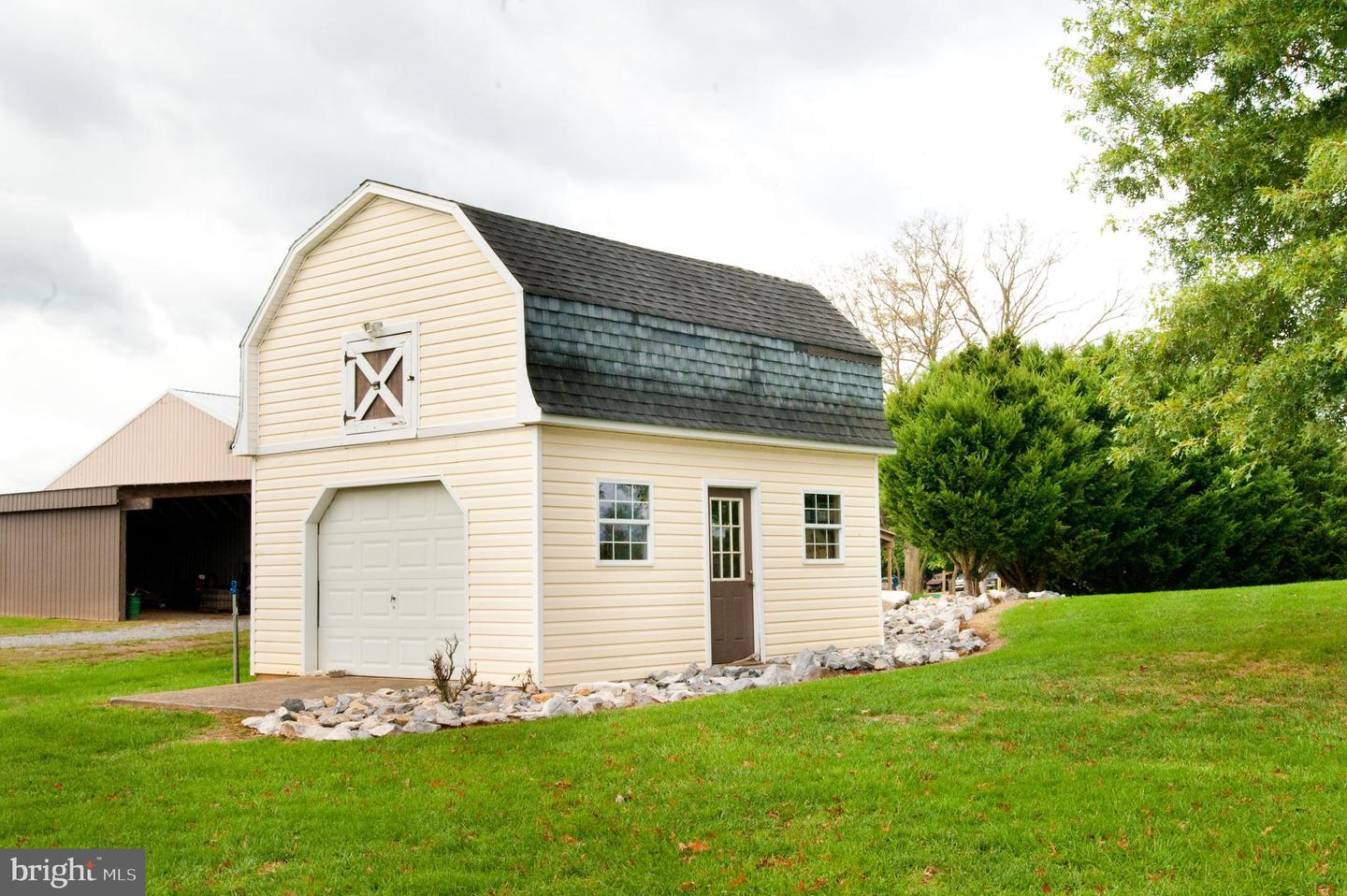 Martinsburg, West Virginia, 25404, United States, 5 Bedrooms Bedrooms, ,3 BathroomsBathrooms,Residential,Active,1936417