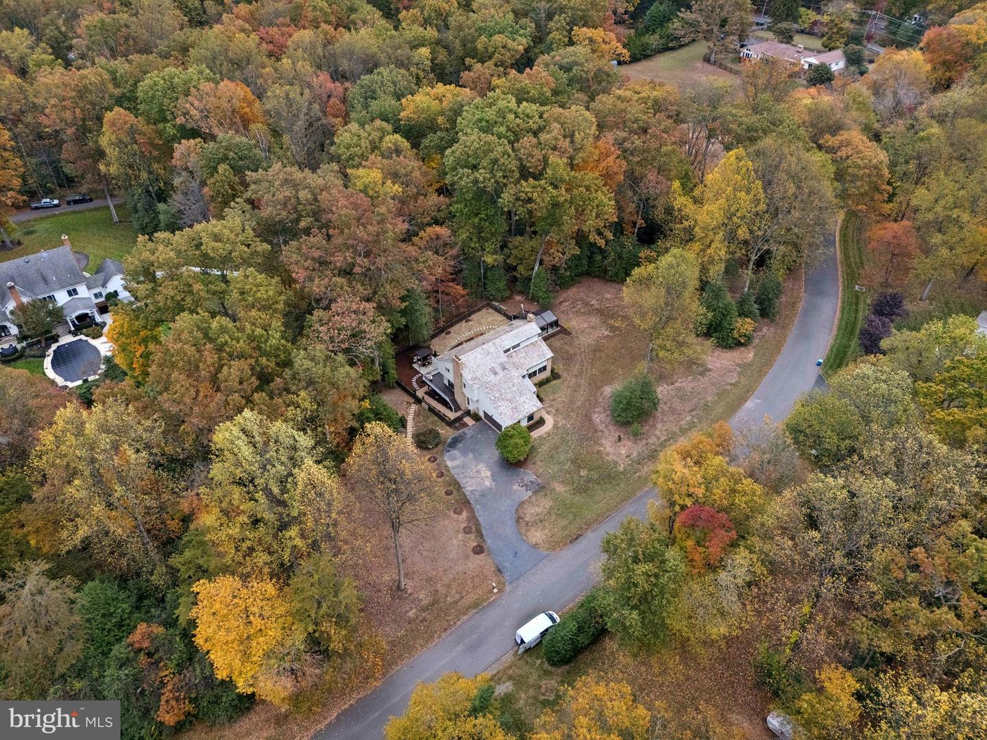 Oakton, Virginia, 22124, United States, 4 Bedrooms Bedrooms, ,4 BathroomsBathrooms,Residential,Active,1971783