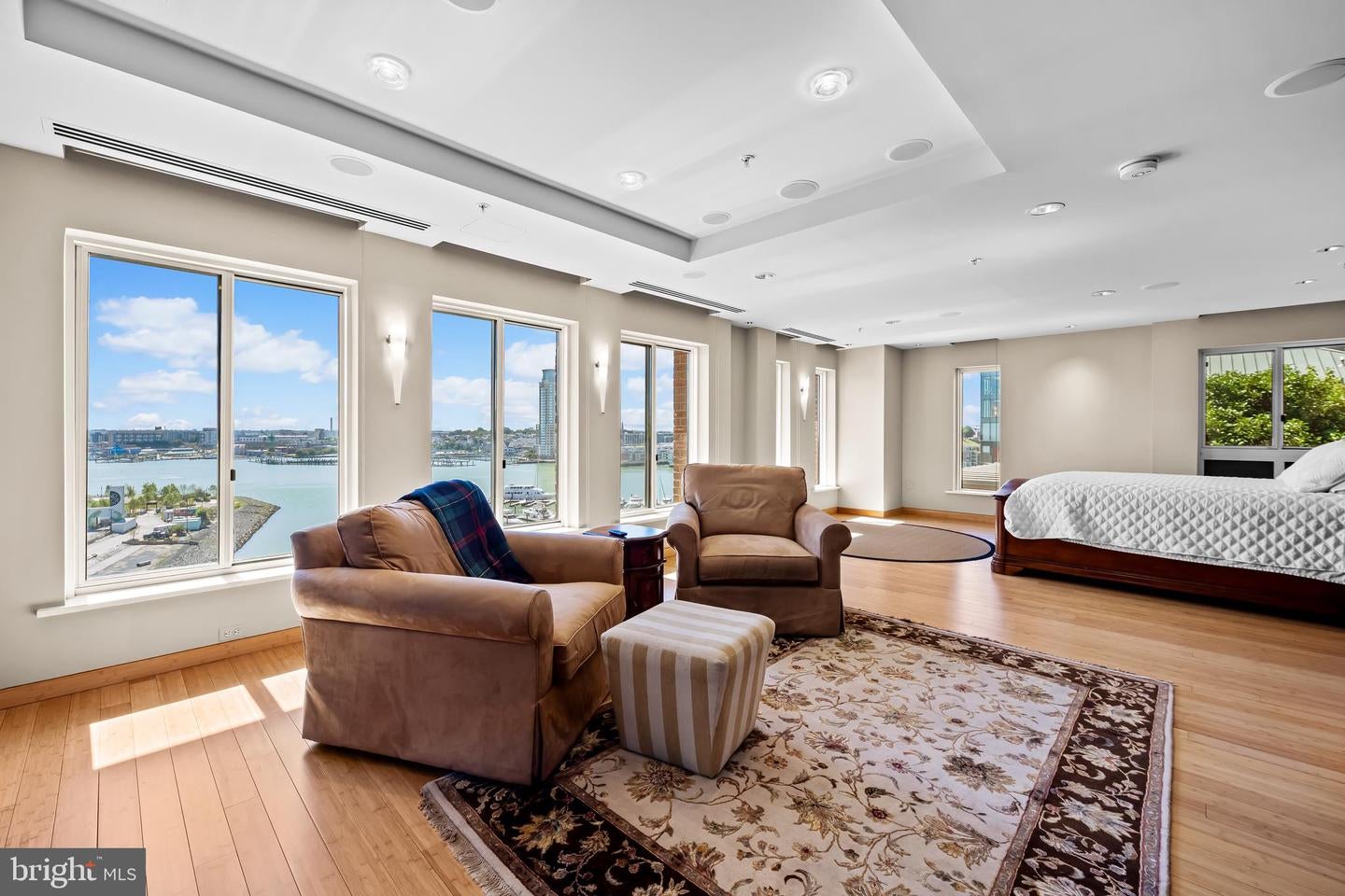 Baltimore, Maryland, 21202, United States, 3 Bedrooms Bedrooms, ,4 BathroomsBathrooms,Residential,Active,1963429