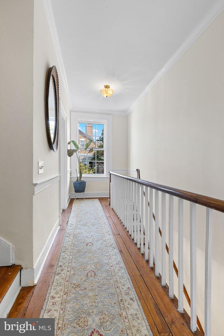 Alexandria, Virginia, 22314, United States, 3 Bedrooms Bedrooms, ,3 BathroomsBathrooms,Residential,Active,1927676