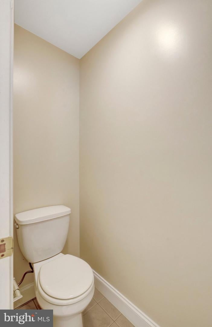 Haymarket, Virginia, 20169, United States, 5 Bedrooms Bedrooms, ,5 BathroomsBathrooms,Residential,Pending,2031766