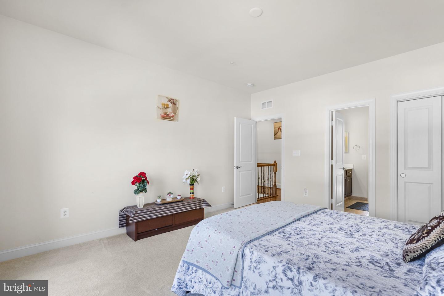 Clarksburg, Maryland, 20871, United States, 4 Bedrooms Bedrooms, ,4 BathroomsBathrooms,Residential,Active,2037095