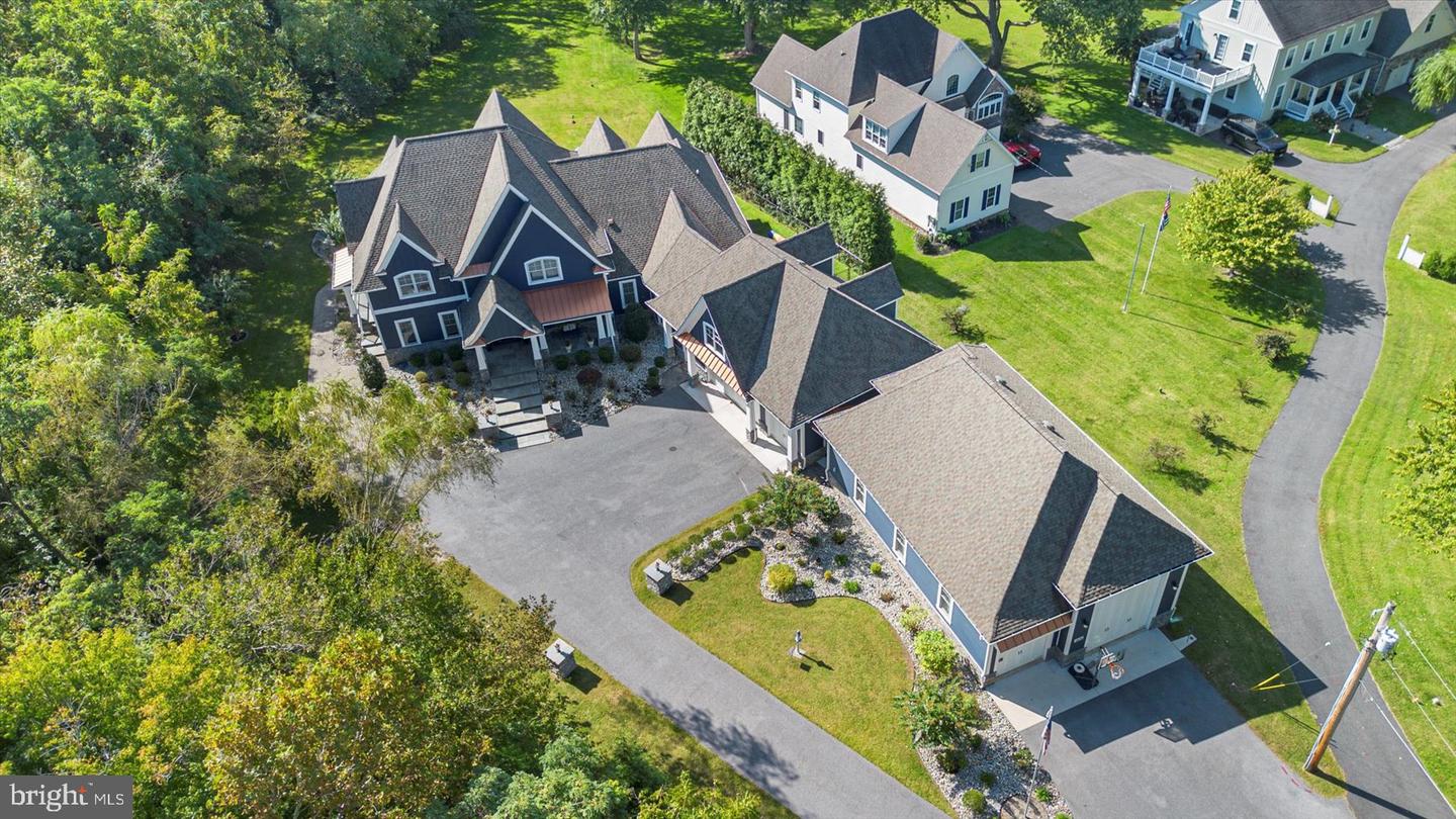 Middle River, Maryland, 21220, United States, 7 Bedrooms Bedrooms, ,7 BathroomsBathrooms,Residential,Active,1969646