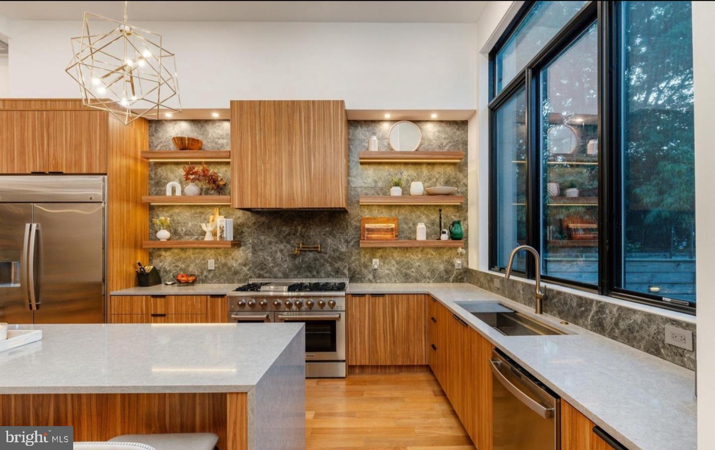 Philadelphia, Pennsylvania, 19125, United States, 4 Bedrooms Bedrooms, ,4 BathroomsBathrooms,Residential,Active,2008922