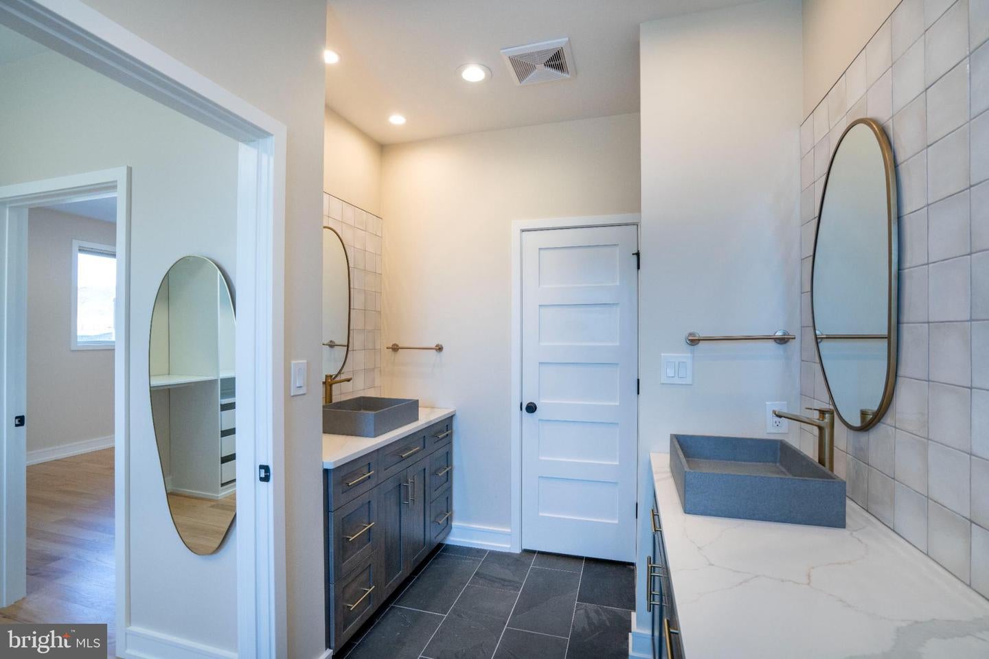 State College, Pennsylvania, 16801, United States, 4 Bedrooms Bedrooms, ,4 BathroomsBathrooms,Residential,Active,2012913