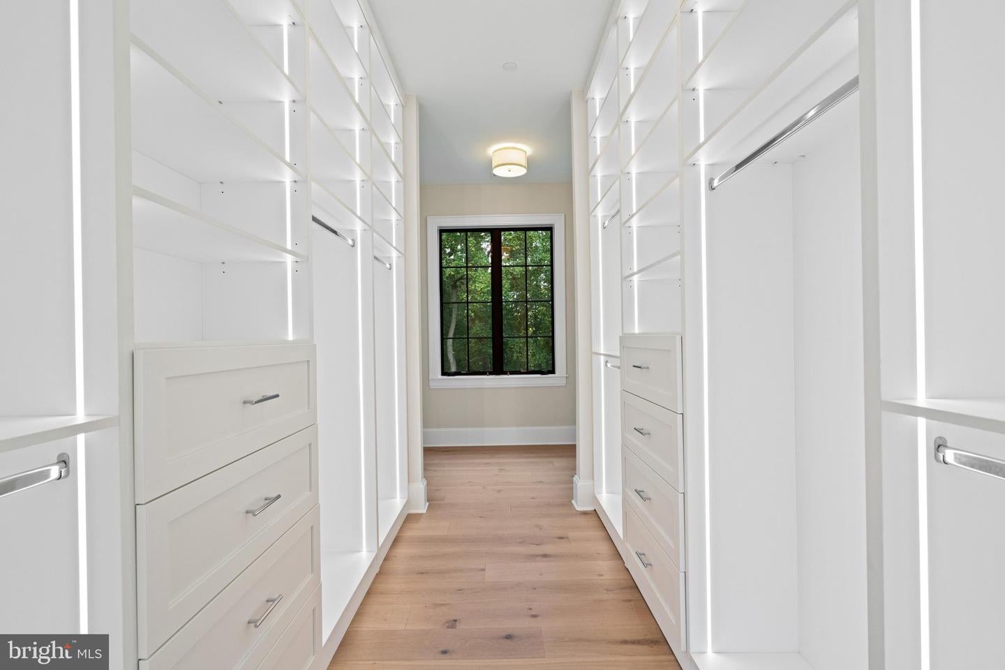 Washington, District Of Columbia, 20016, United States, 6 Bedrooms Bedrooms, ,8 BathroomsBathrooms,Residential,Active,1934802