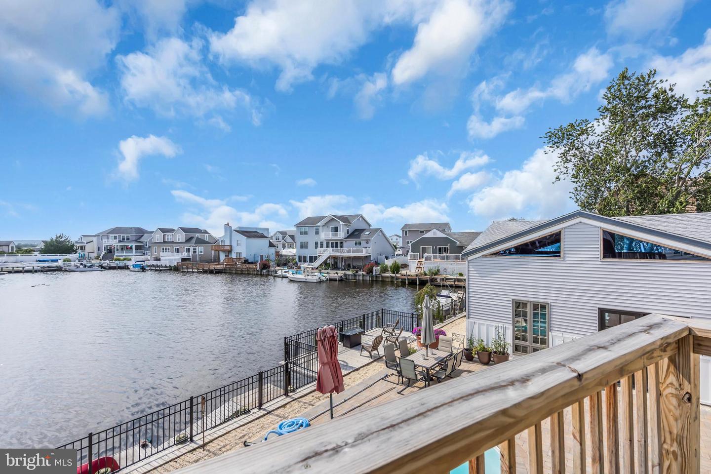 Manahawkin, New Jersey, 08050, United States, 4 Bedrooms Bedrooms, ,2 BathroomsBathrooms,Residential,Active,1919073