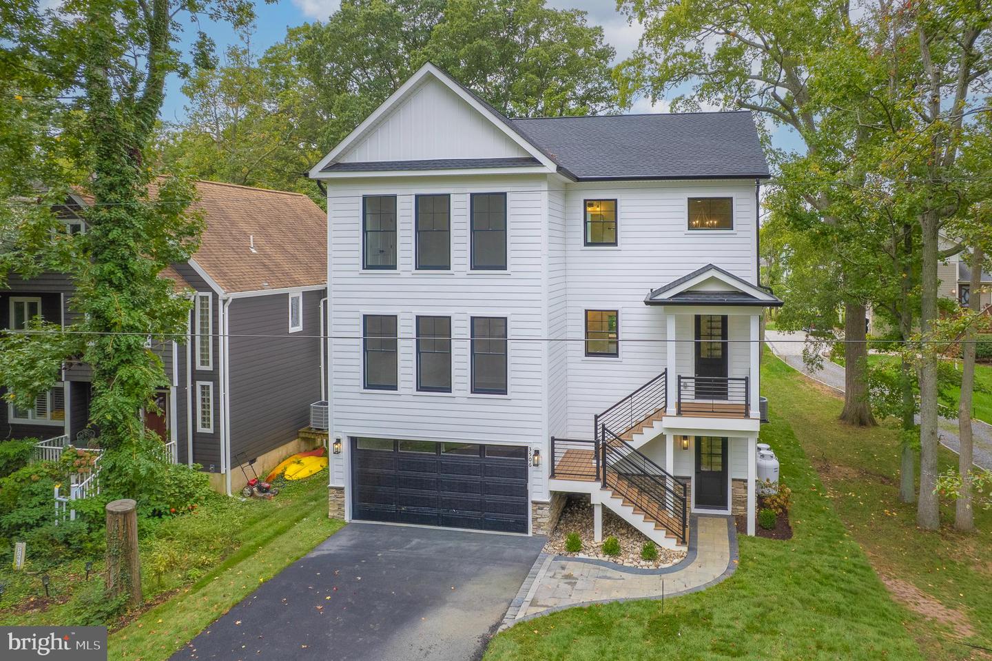 Annapolis, Maryland, 21403, United States, 3 Bedrooms Bedrooms, ,4 BathroomsBathrooms,Residential,Active,1952633