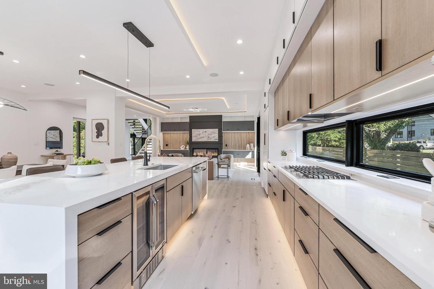 Falls Church, Virginia, 22042, United States, 5 Bedrooms Bedrooms, ,5 BathroomsBathrooms,Residential,Active,1945048