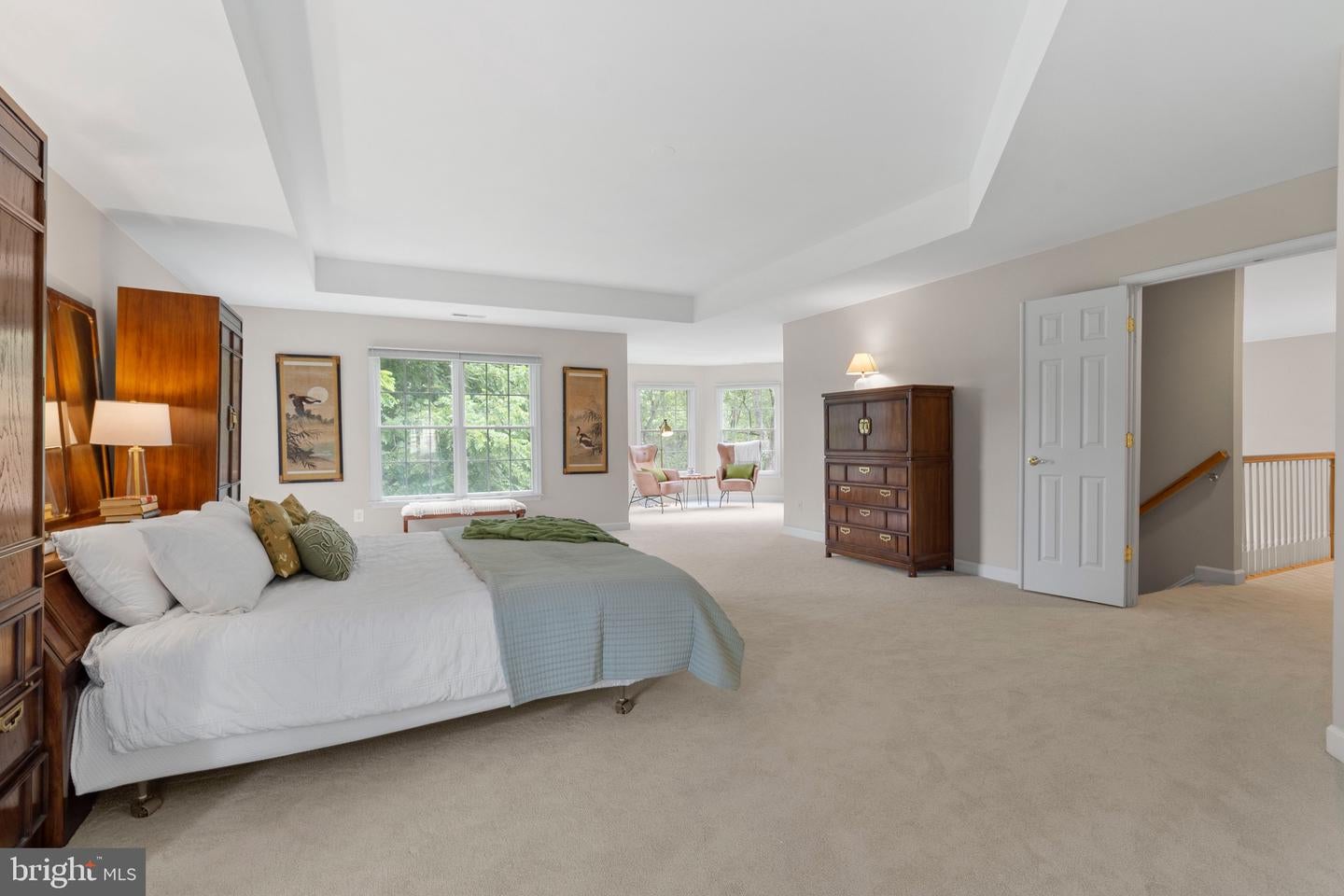 Oakton, Virginia, 22124, United States, 5 Bedrooms Bedrooms, ,5 BathroomsBathrooms,Residential,Active,1926902