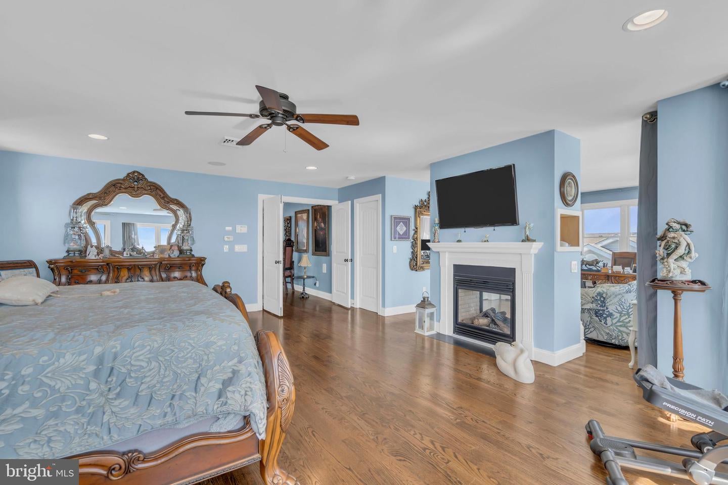 Waretown, New Jersey, 08758, United States, 4 Bedrooms Bedrooms, ,5 BathroomsBathrooms,Residential,Active,1926924